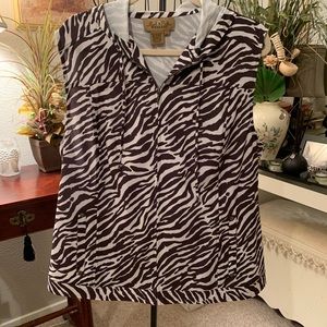 Peck & Peck Top with hoodie